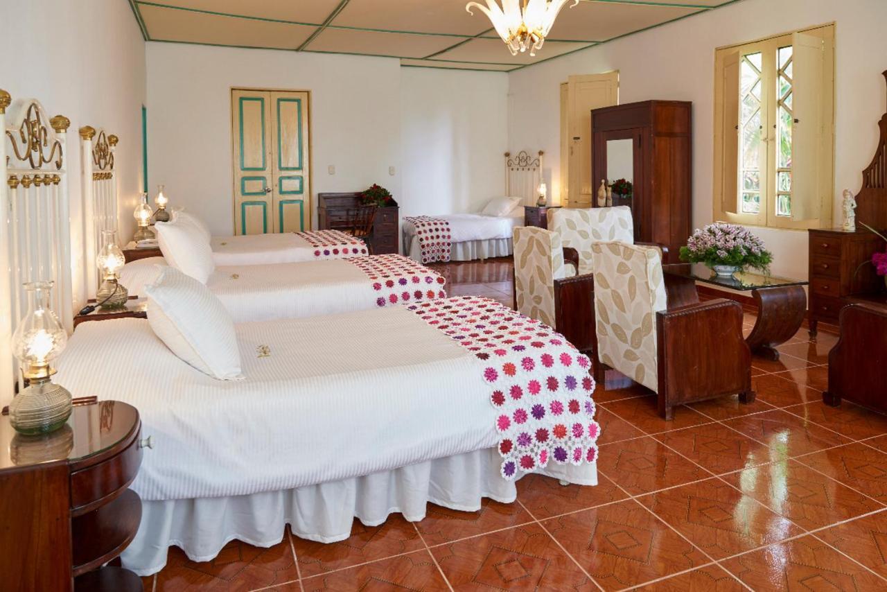 Finca Hotel Los Girasoles Montenegro Exteriör bild