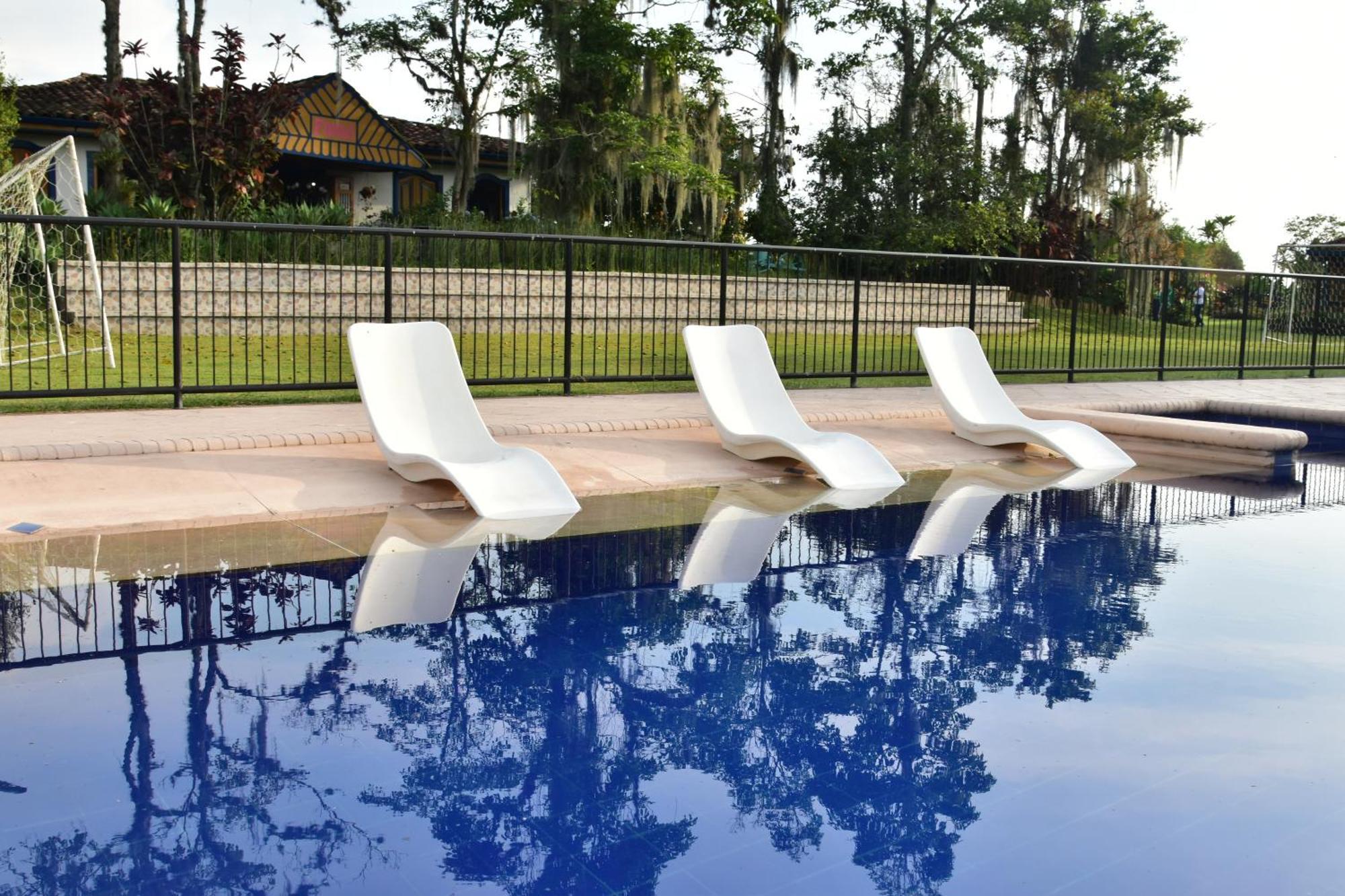 Finca Hotel Los Girasoles Montenegro Exteriör bild